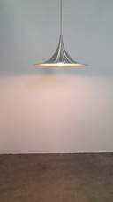 2x Heksenhoed trompet lamp vintage design jaren 50 60