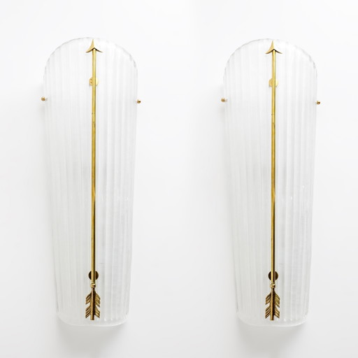Dos apliques de pared de cristal de Murano y latón de estilo moderno de mediados de siglo.