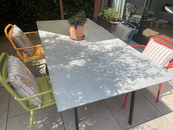 Image 1 of Sillas de jardín: rojo, verde, azul, naranja.