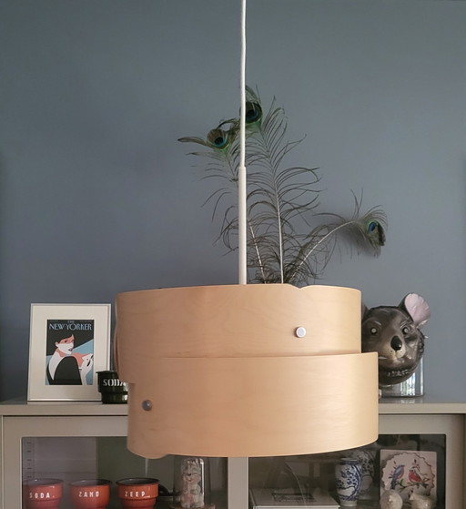 Die Ikea-Pendelleuchte „Södakra“ wurde von Monika Mulder entworfen.