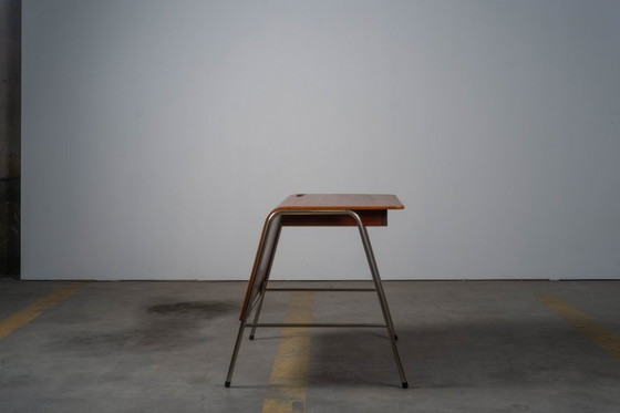 Image 1 of Escritorio de profesor muy raro de Arne Jacobsen
