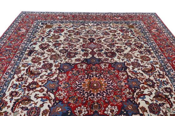 Image 1 of Persian carpet Isfahan 4.38 x 3.10 Oriental carpet fine No. 20292
