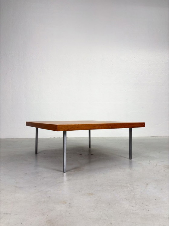 Table basse Modèle '1845' de Kho Liang Ie pour Artifort – Tables basses, Wood (photo 2 of 13)