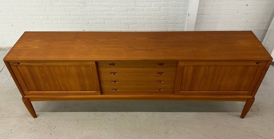 Image 1 of Deens teak dressoir H.W. Klein Bramin