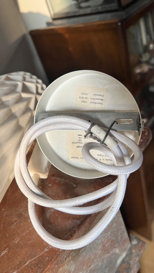 Hohe, weiße Origami-Pendelleuchte aus Porzellan, Habitat, 40 cm hoch