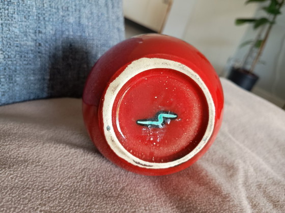 West Germany Schlossberg Vase Red with Green Motifs – Ceramic (photo 4 of 8)