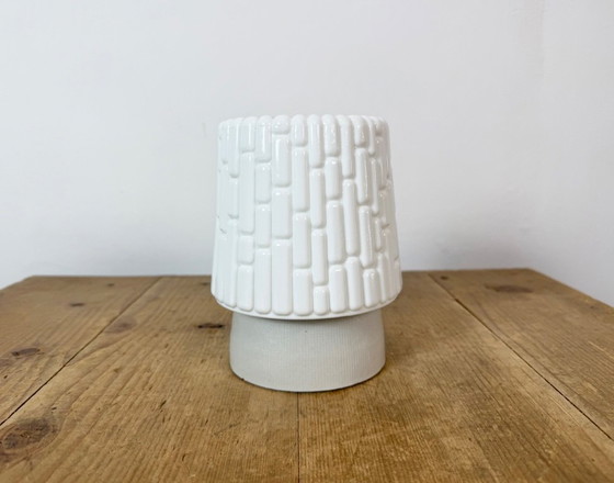 Lampadario vintage in porcellana bianca, anni '70 – Plafoniere, Glass, Ceramic (photo 2 of 11)