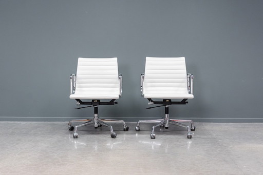 Eames EA117 Office Chair, 2x