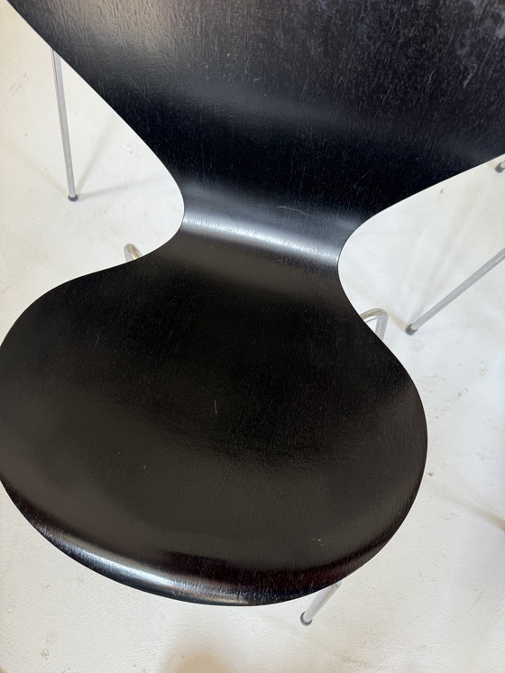 Image 1 of 8x Sillas Fritz Hansen negras