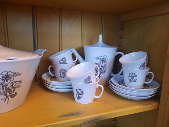 Image 1 of Mosa Maastricht – 39-teiliges „Gracia“-Geschirr mit Bouquet-Dekor (1960)