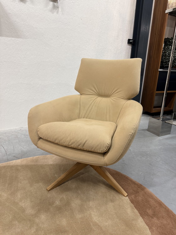 Image 1 of Poltrona girevole Leolux Lloyd con tessuto Comfort Plus