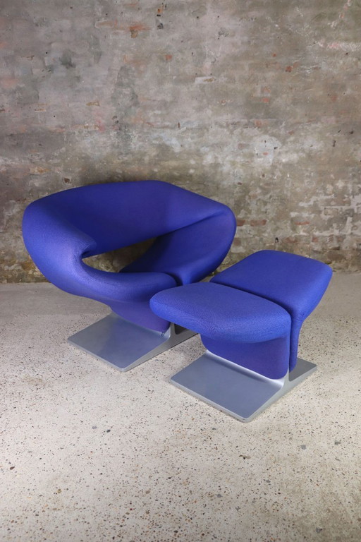 Artifort – F582 – Ribbon Chair + Ottoman – Pierre Paulin – 1990er Jahre