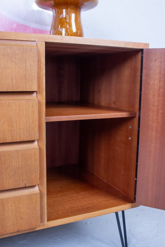 Image 1 of Cassettiera/credenza vintage in teak, stile danese, metà del secolo scorso, anni '60.