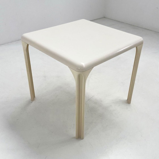 Image 1 of Witte Stadio eettafel van Vico Magistretti voor Artemide, jaren 70.