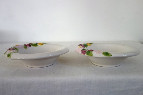 Image 1 of 6 piatti + 2 ciotole, barbotine con decorazione di frutta vintage