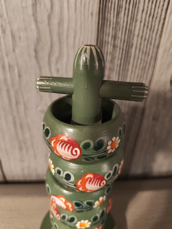 Image 1 of Ronds de serviette vintage en bois, peints à la main dans le style Tole Art, lot de 6