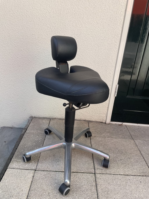 Saddle stool – bureaustoelen, Plastic, Aluminium (photo 2 of 5)