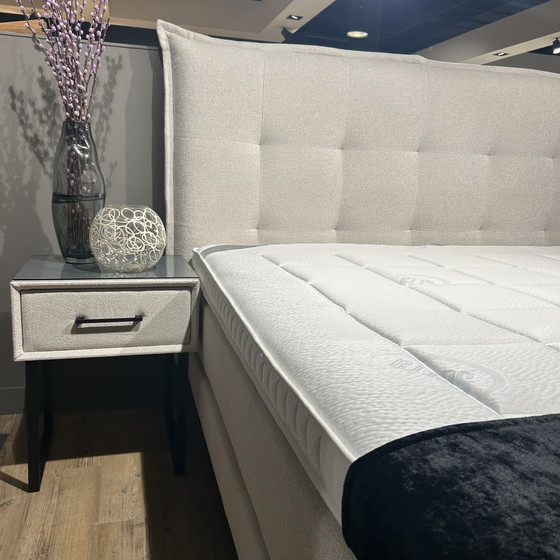 Image 1 of Serta Marilyn 180x200