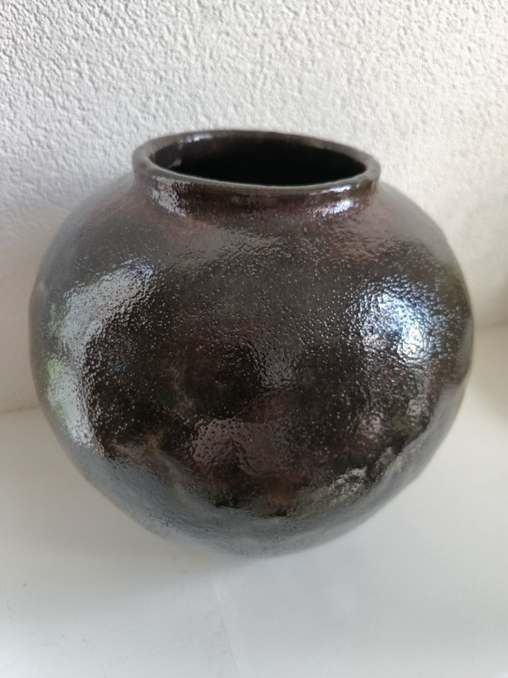 Grande vaso sferico in terracotta del ceramista Hans van Riessen – Vasi, Ceramica (photo 8 of 13)