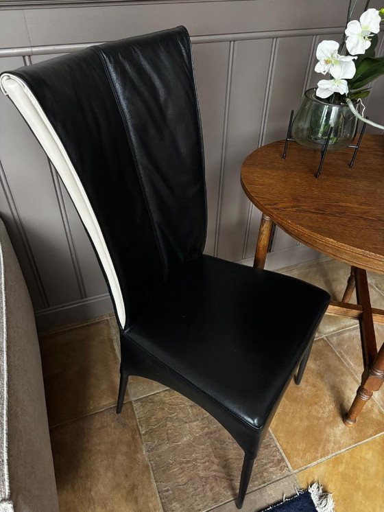 Image 1 of Set van 8 Luxe Designer Eetkamerstoelen - Zwart Kalfsleer met Beige Accent