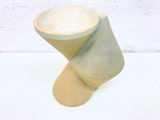 Cerámica geométrica de estudio, firmada, diseño de los años 80/90.