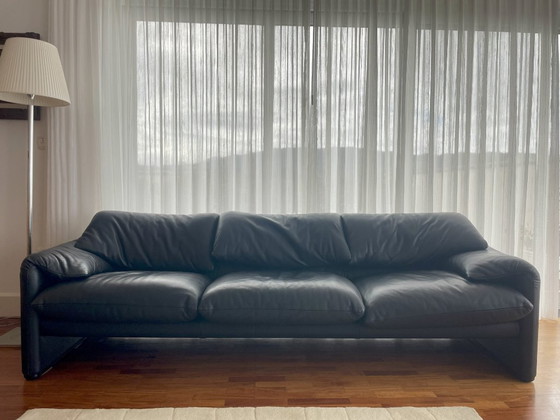 Image 1 of Cassina Maralunga 3-seater sofa in original black leather — designed by Vico Magistretti