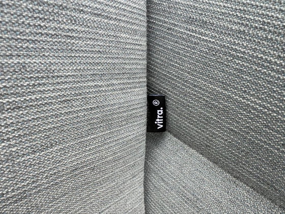 Image 1 of Poltrona acustica Vitra Alcove