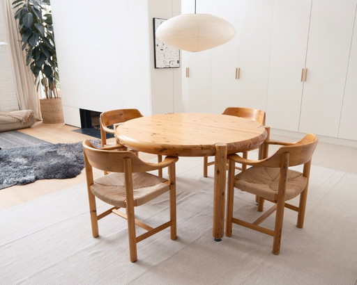 Rainer Daumiller. Uitschuifbare ronde tafel met 6 stoelen.