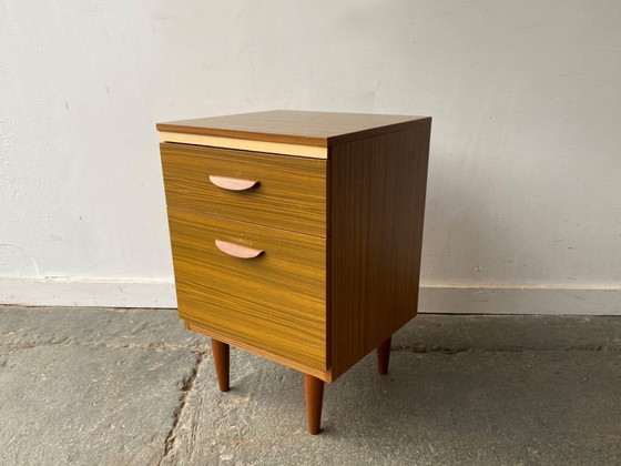 Image 1 of Vintage Mid Century nachtkastje uit 1960