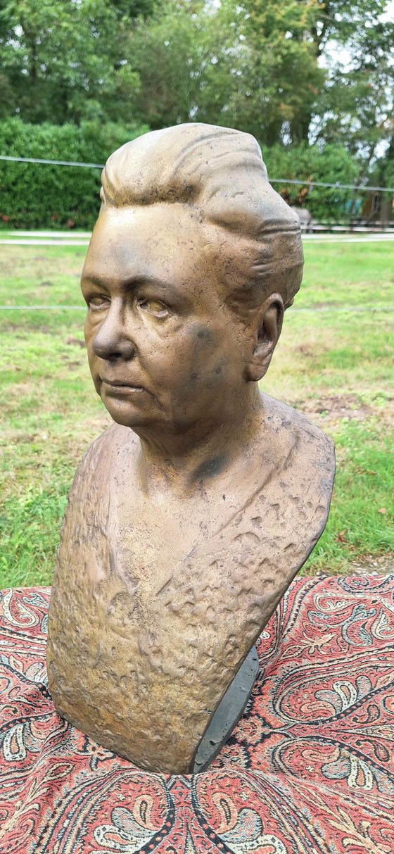 Busto di donna, color bronzo, Sculture, Marrone, Realisme (foto 7 di 9)