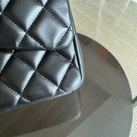 Image 1 of Chanel Classic Flap Maxi - 33 cm gewatteerde enkele flap lamsleer zwart zilverkleurige hardware Serie 13