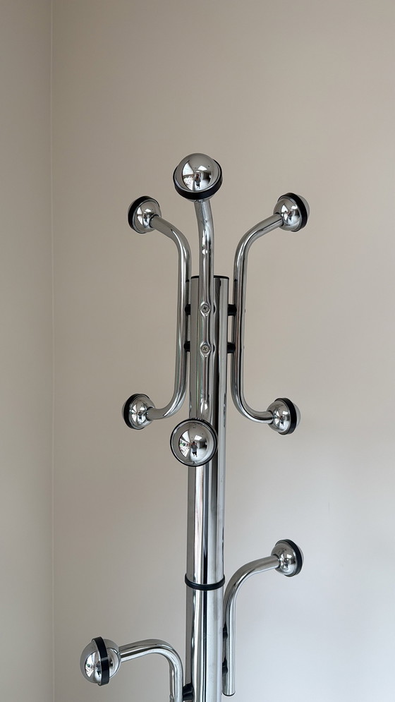 Image 1 of Appendiabiti vintage cromato in stile era spaziale