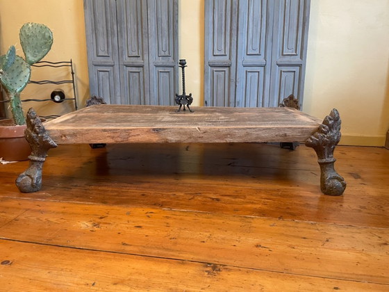 Image 1 of Robuuste Salontafel Bijzettafel met Klauwen