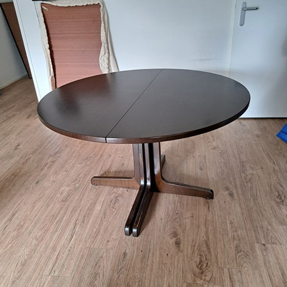 Image 1 of Mesa de comedor extensible Thonet con 8 sillas Thonet.