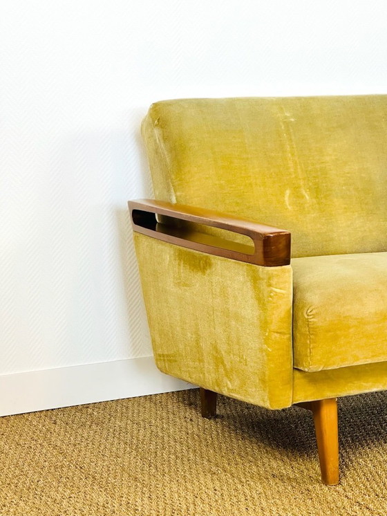 Image 1 of Canapé convertible et fauteuil vintage scandinave en teck et velours, 1960, Set de 2