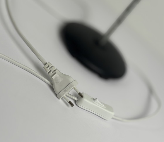 Image 1 of Ikea design lampada a tulipano bianco in plastica Knappa Tulpan in metallo