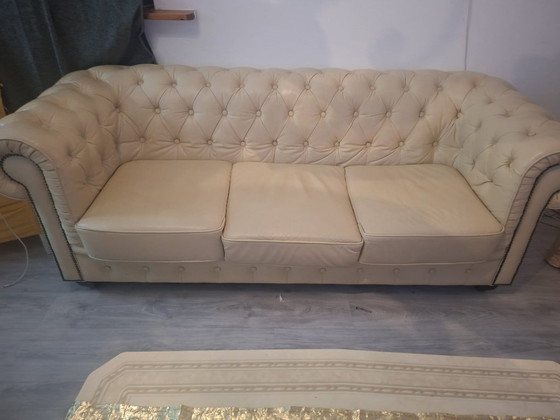 Chesterfield-Stil – Sofas, Leder, Metall (photo 4 of 7)