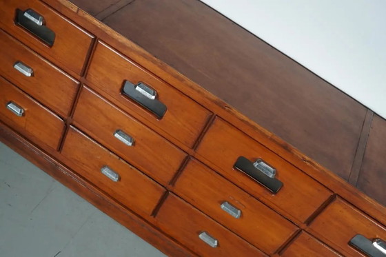 Image 1 of Grande mobiletto da merceria/negozio vintage in pino francese, anni '50