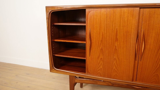 Image 1 of Credenza alta vintage | Johannes Andersen | Design danese | Teak