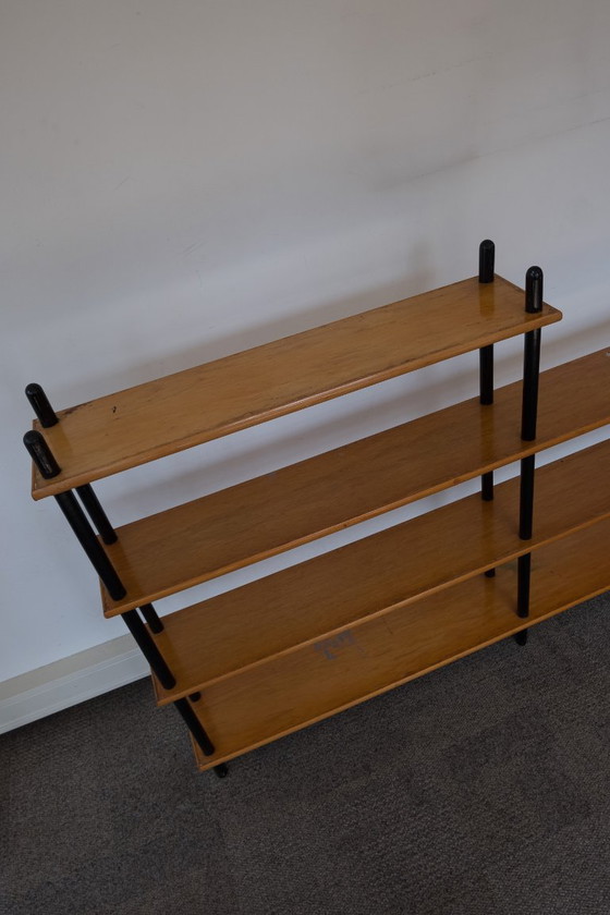 Stickschrank aus den 1960er Jahren, Willem Lutjens für Gouda Den Boer – Bücherregale, Wood (photo 4 of 12)