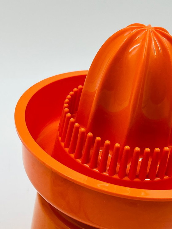 Vintage Philips Orange Space Age Citrus Juicer – Kitchen accessories, Plastic (photo 10 of 11)