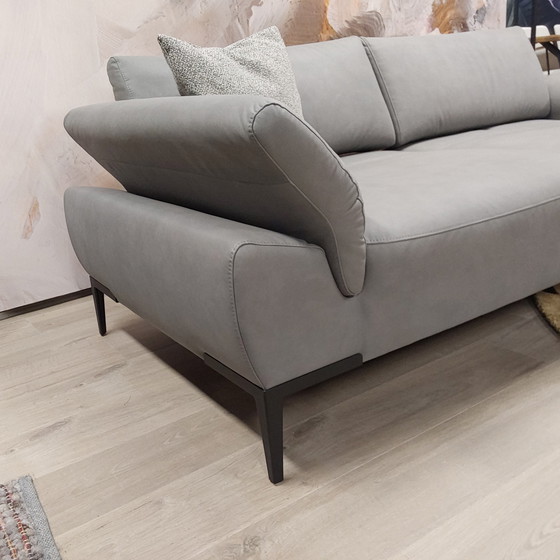 Image 1 of ROM1961 Wave 2.5-seater sofa