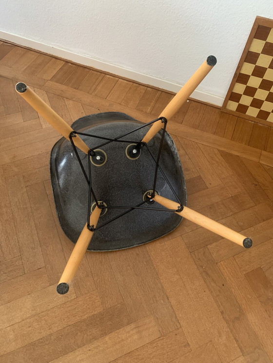 Image 1 of Vintage Eames Fiberglass DSR