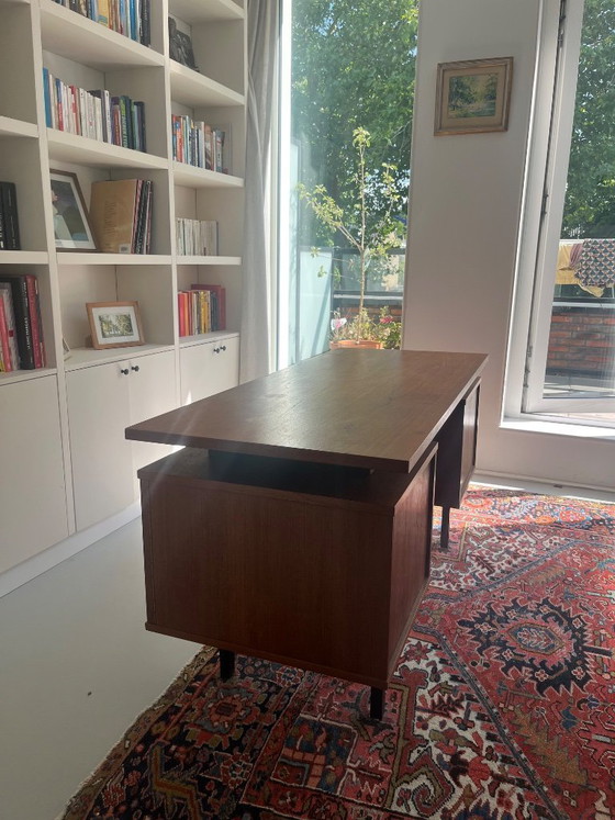 Image 1 of Tavolo dal design vintage