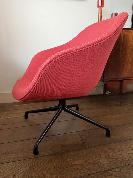 Image 1 of Hay à propos d'un fauteuil Aal 81