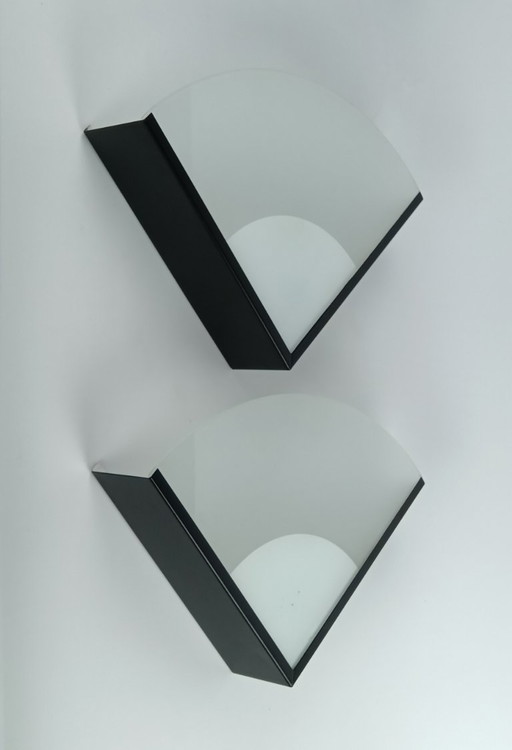2 applique triangolari minimaliste, 1980