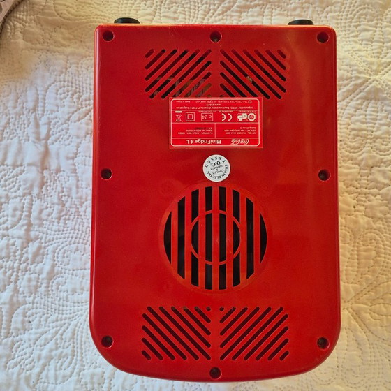 Coca-Cola « Ice Cold » 4-liter Mini-Fridge – Red and White Retro Design – Decorative Objects, Plastic (photo 9 of 14)