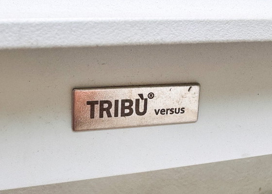 Image 1 of Ensemble de jardin exclusif Tribu Mirthe, comprenant une table à manger avec 8 chaises, des coussins et un banc.