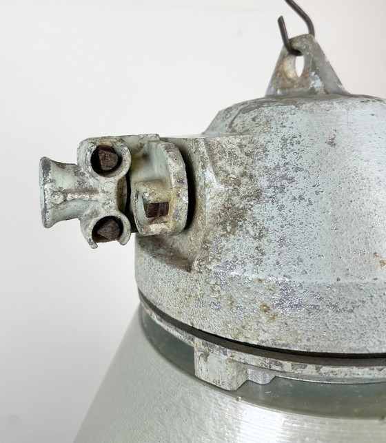 Image 1 of Lámpara industrial a prueba de explosiones con pantalla de aluminio de Elektrosvit, década de 1970