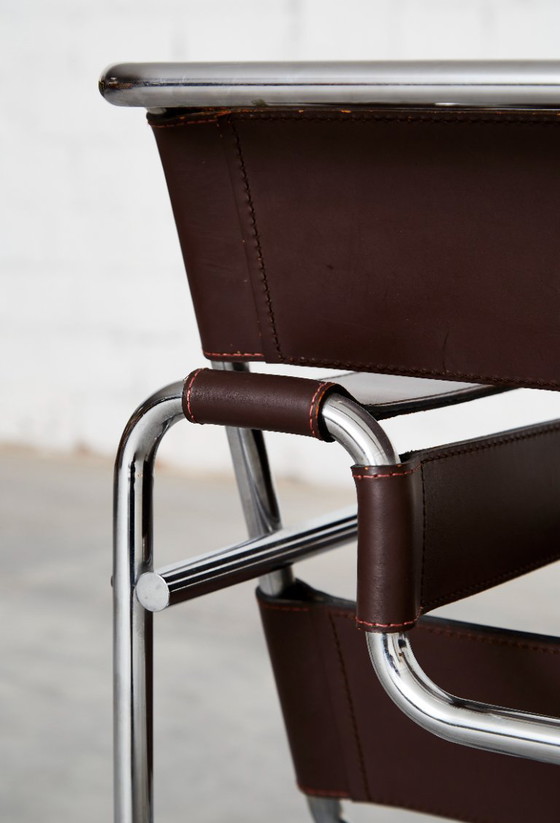 Wassily-Stuhl von Marcel Breuer für Knoll International – Sessel, Leather (photo 6 of 18)